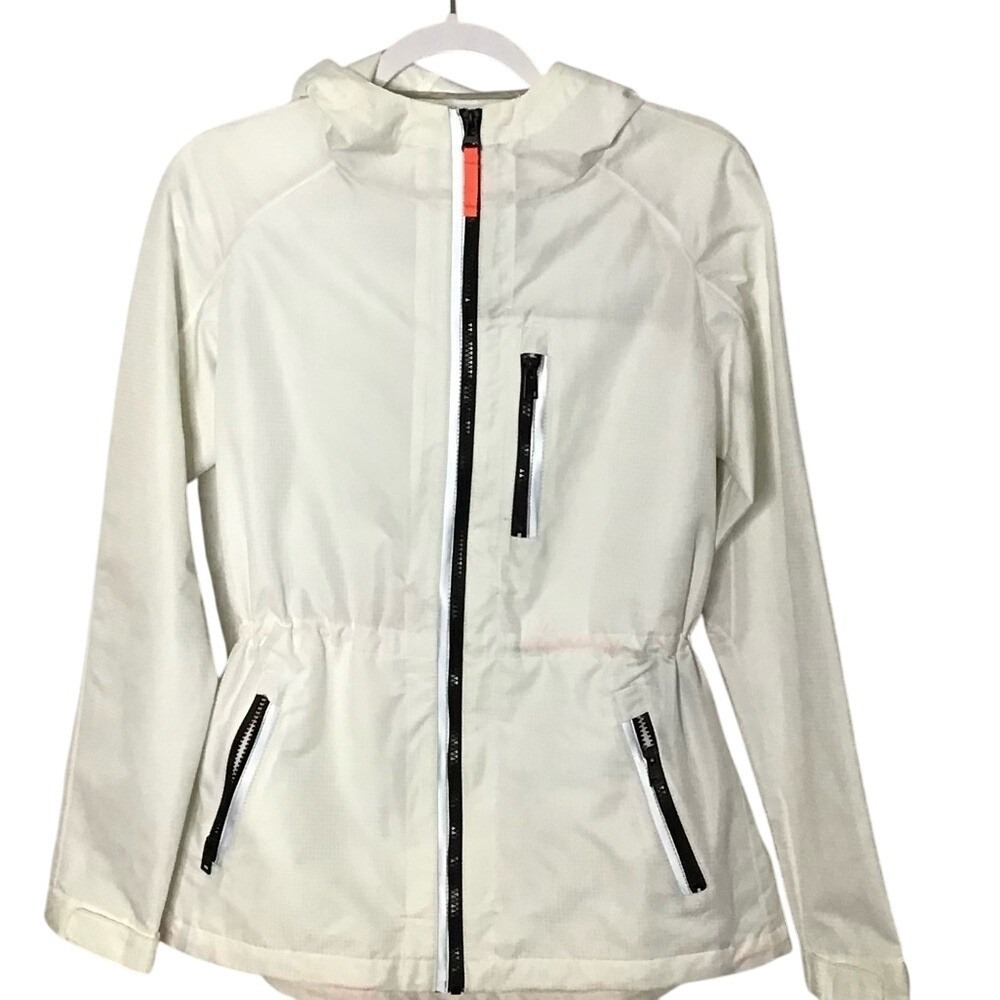 Vince Camuto Women's Jacket with Hood , White Size Small NEW WITH TAGS Very Nice